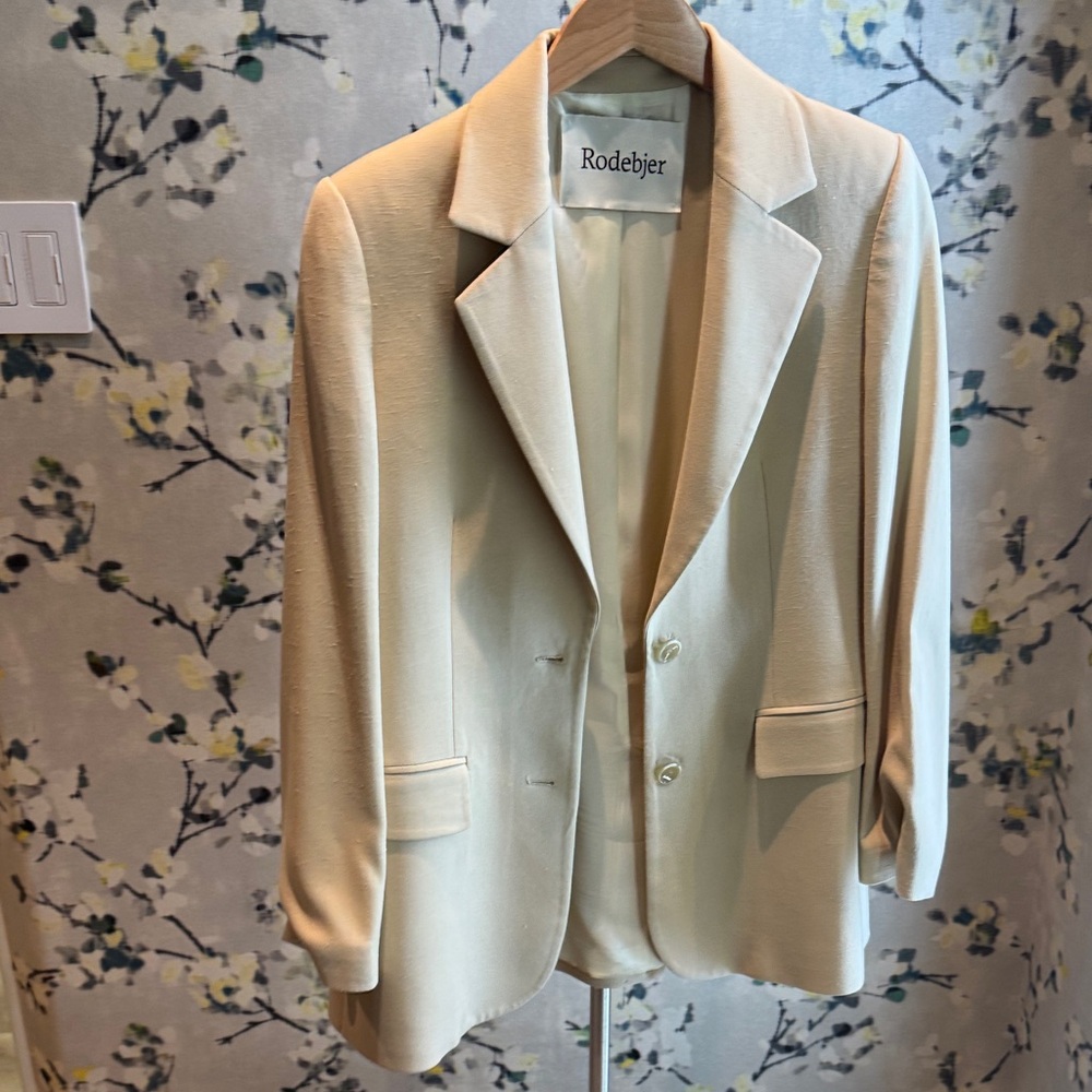 Rodebjer Women's Blazer and pants